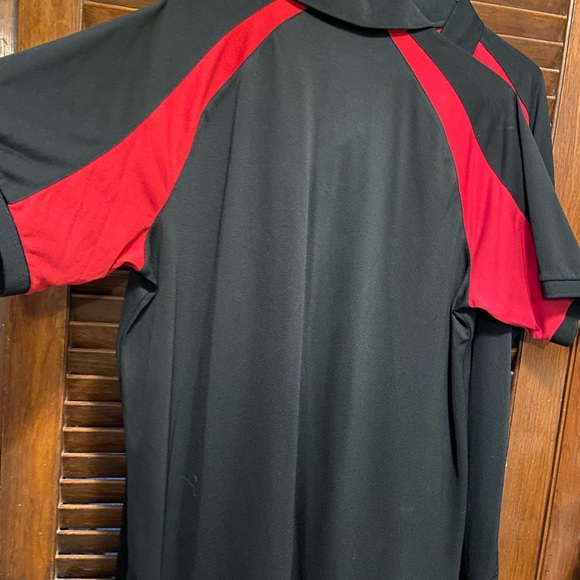 2 Aramark Wear Guard Performance Blk/Red Color block Polo Shirts both size XL - Picture 6 of 8